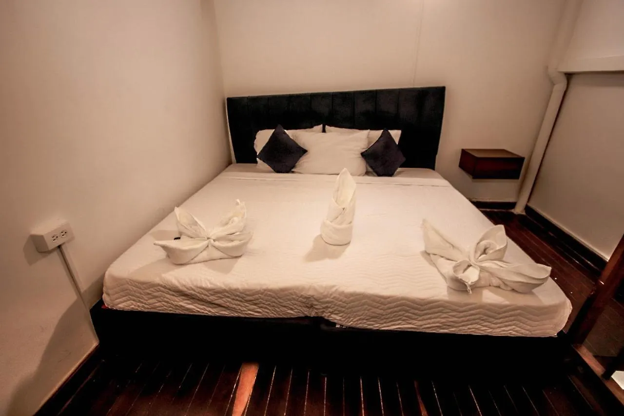 Aw Hotel Urban 80 Medellin