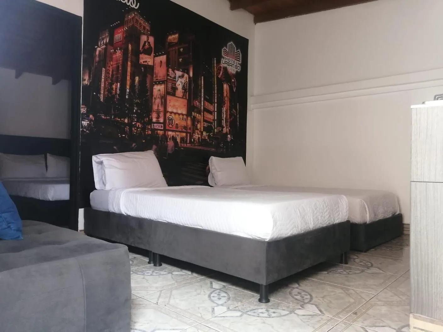 Aw Hotel Urban 80 Medellin