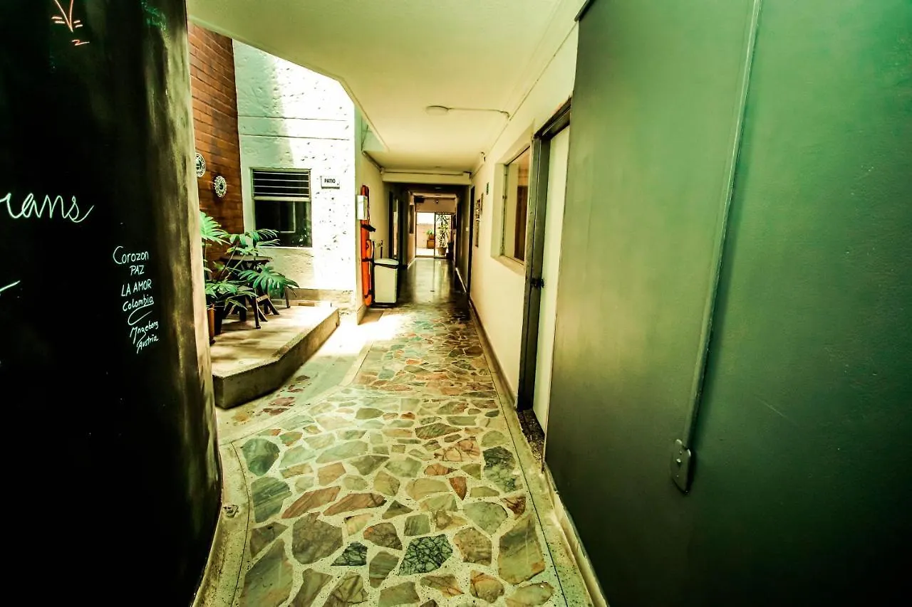 Aw Hotel Urban 80 Medellin 3*,  Colombia