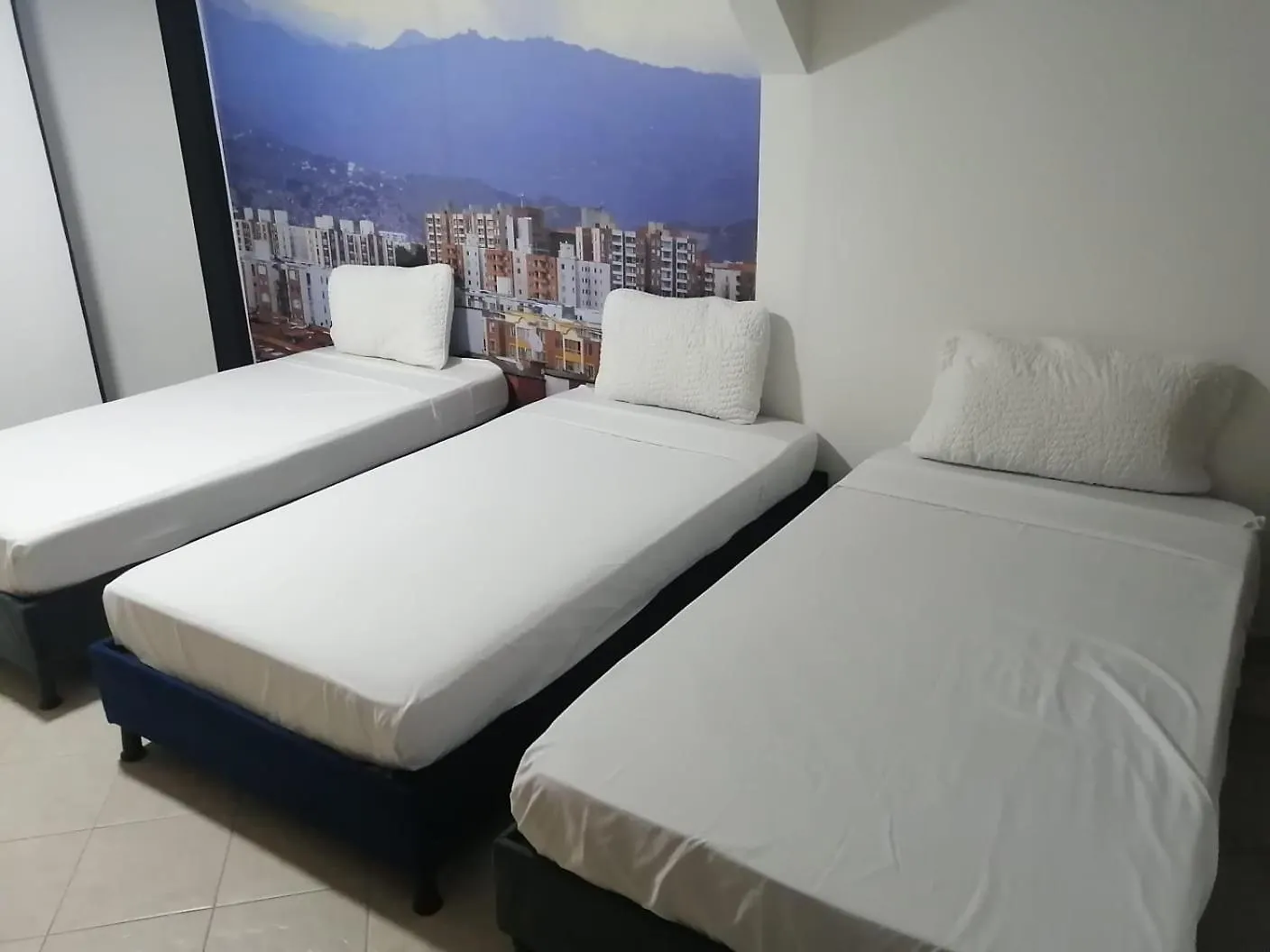 ***  Aw Hotel Urban 80 Medellin Colombia